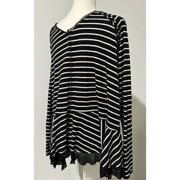 We the free striped black oversized long sleeve swing laced hem top S - Picture 3 of 9